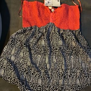 Brand new roxy tube top xl